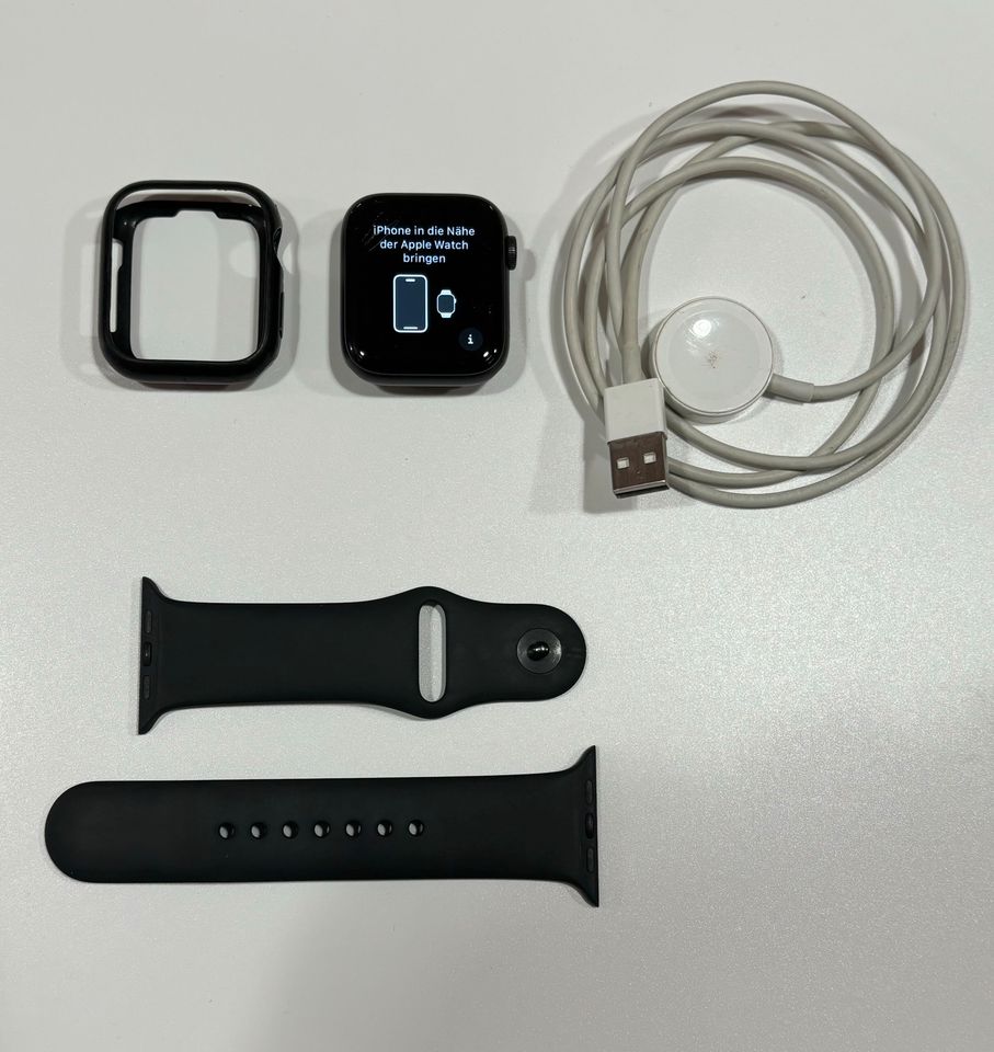 Apple Watch 6 44 mm in Östringen