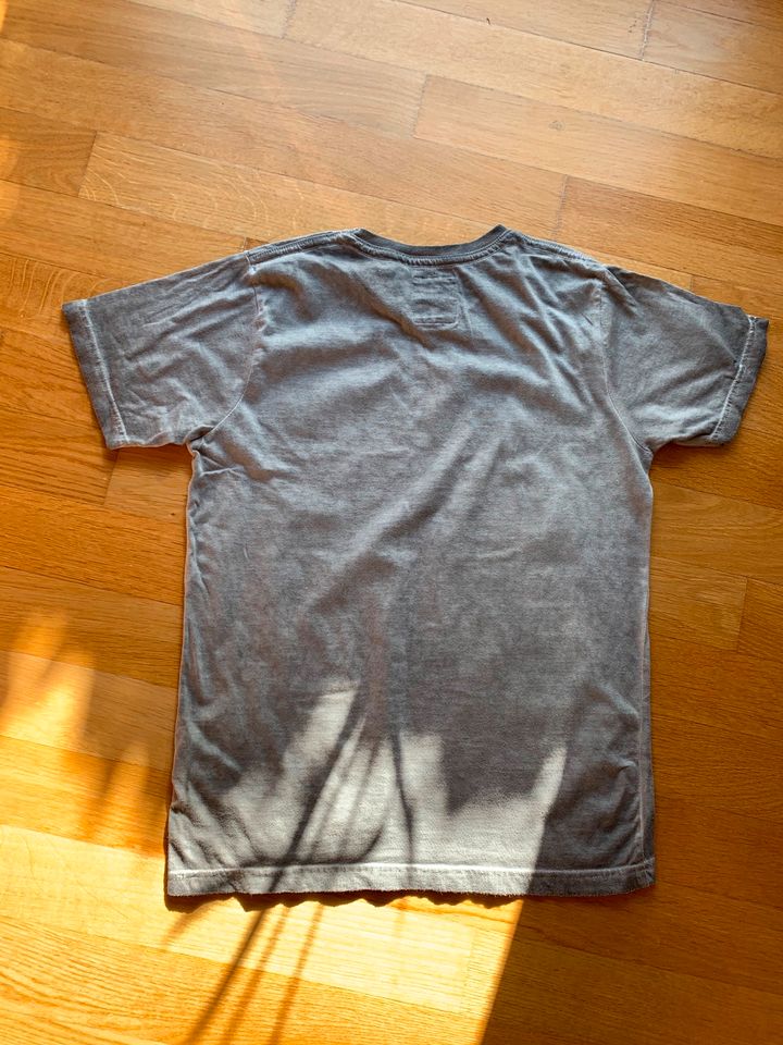 T-Shirt LEVI`s Jungen Gr. 152 cm in München