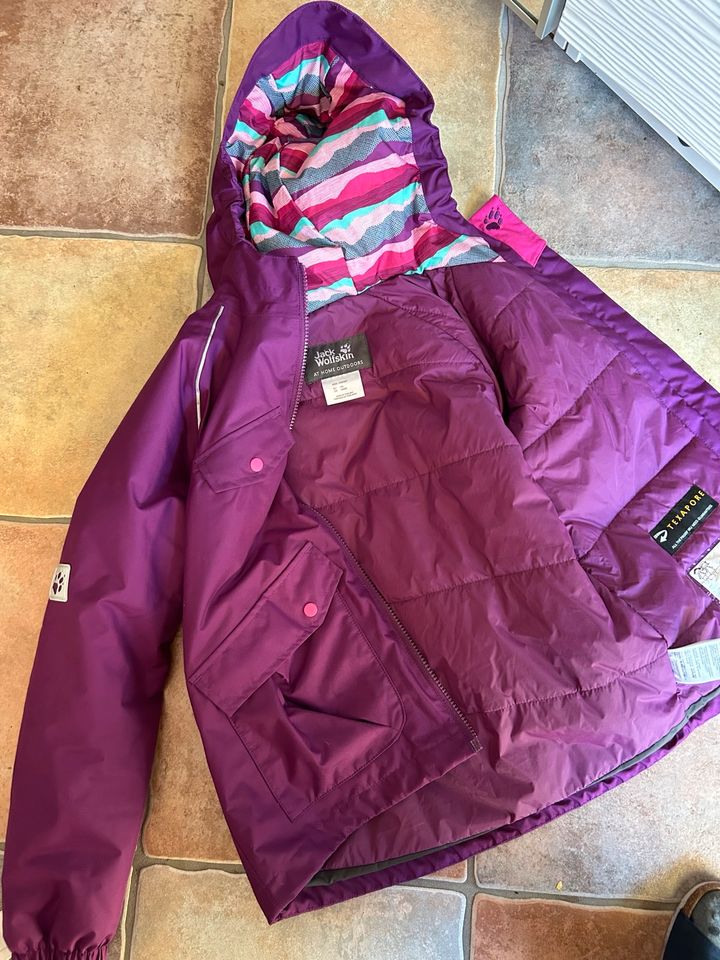 Outdoor-Jacke Jack Wolfskin Größe 140 in Seevetal