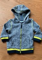 Topomini Kapuzen Jacke mit Reißverschluss Pullover Gr. 92 Stuttgart - Stuttgart-Ost Vorschau