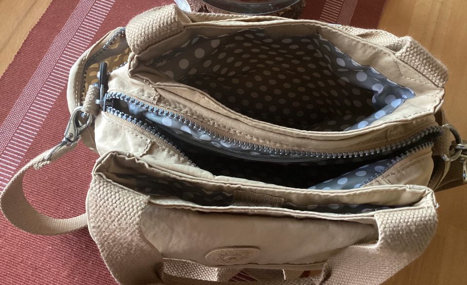 Kippling Handtasche in beige #kleines Raumwunder# in Rheinberg