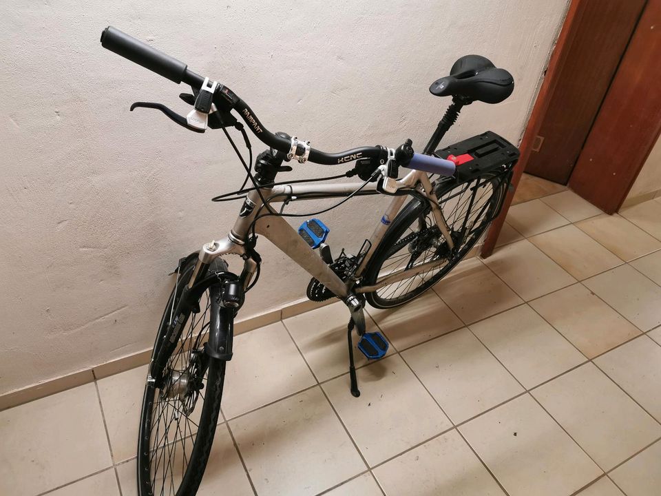 Trekking Fahrrad 28" M/L L für ca 170-190 in Rimpar