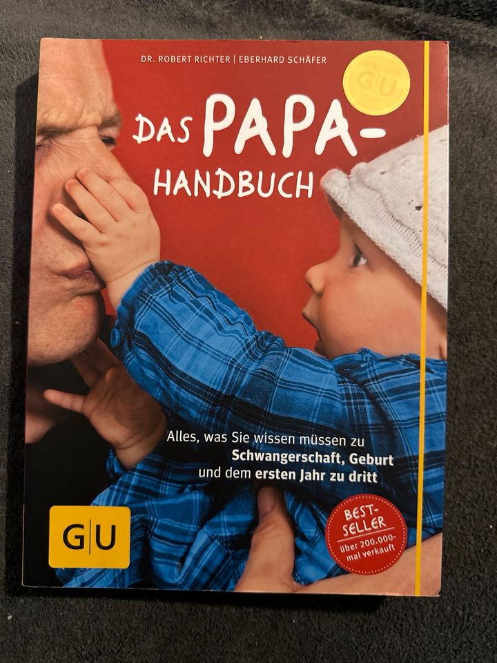 Buch- Das Papa- Habdbuch in Leipzig