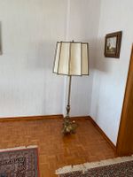 Aufwendig gearbeitete Stillampe, Stehlampe mit hellem Lederschirm Saarland - Neunkirchen Vorschau