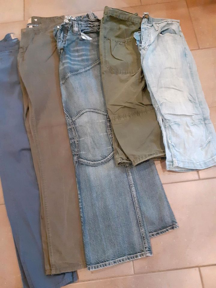 Kleiderpaket Jeans Männer Größe 33/34 in Hohenpeißenberg