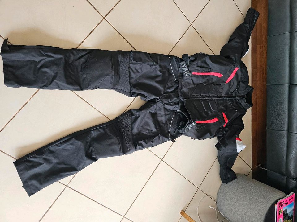 Wasserfester Cordura Textil Motorradanzug Gr. 110 / 114 in Seefeld