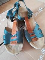 Rieker Sandalen Keilabsatz wedges Echtleder braun blau 41 Sachsen - Oelsnitz / Vogtland Vorschau