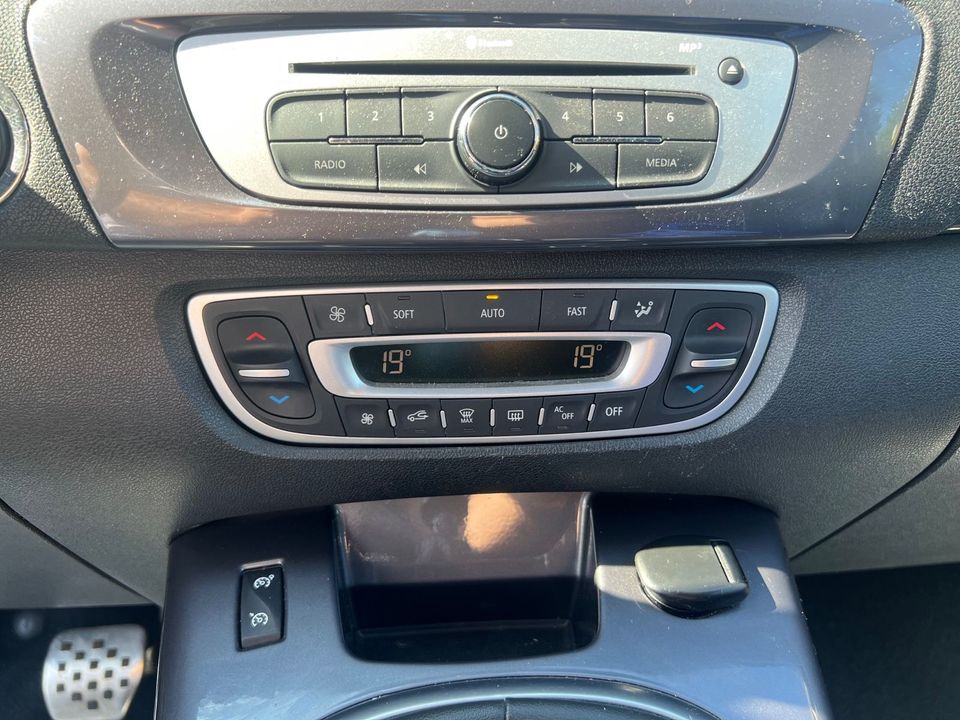 Renault Scenic III BOSE Edition XMOD (AHK-NAVI-KEYLESS) in Kappeln