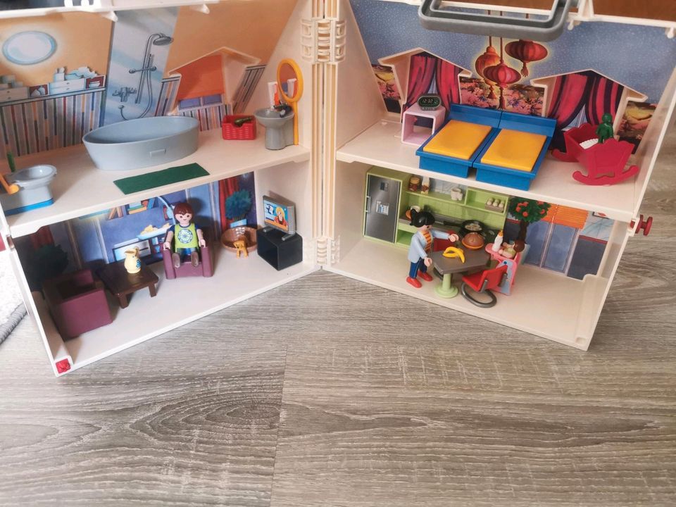 Mitnehmen Haus von playmobil in Rechtsupweg