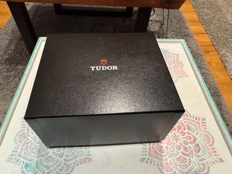 Tudor Black Bay GMT 79830RB aus 07/2023 Full-Set inkl. Rechnung in Offenburg