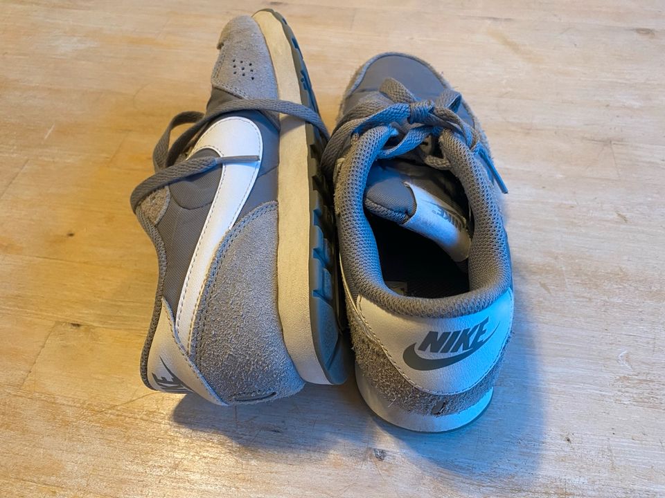 NIKE Turnschuhe / Sneaker  Gr.36 in Bremen