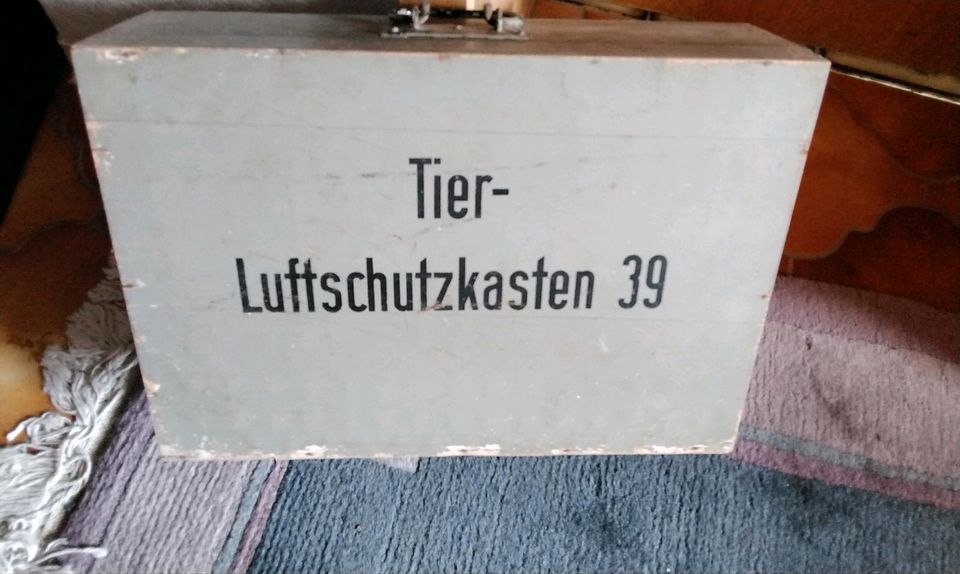 TIERLUFTSCHUTZKASTEN 39 Militaria Luftschutz Wehrmacht in Bischoffen