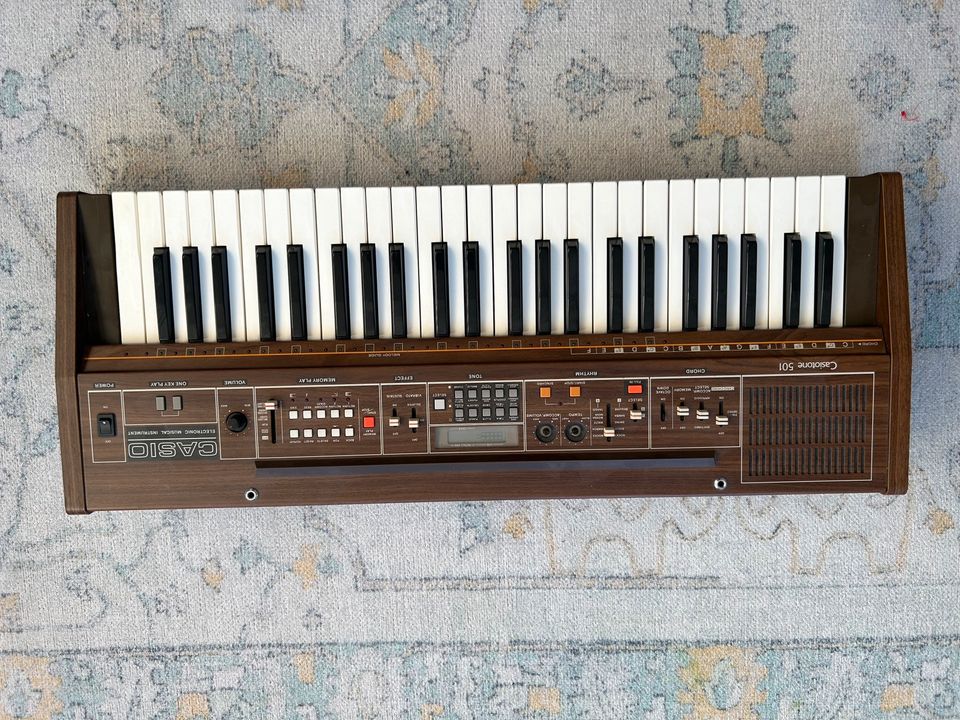 Casio 501 Vintage Keyboard in München