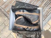 Jordan 9 Olive - EUR 45.5 Bayern - Würzburg Vorschau