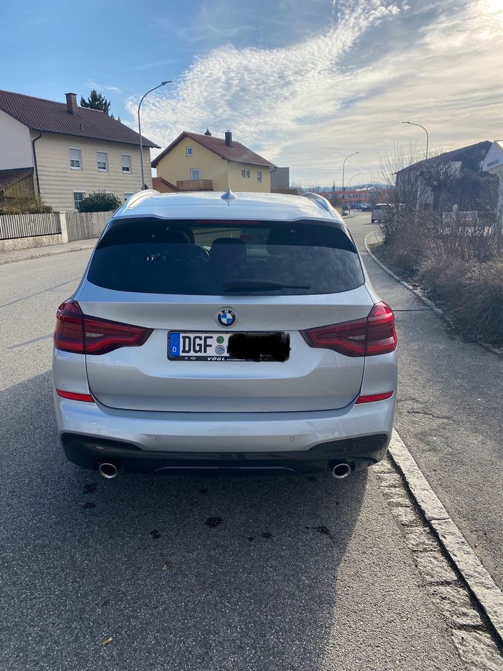 BMW X3 G01 M-Paket Top Zustand in Dingolfing