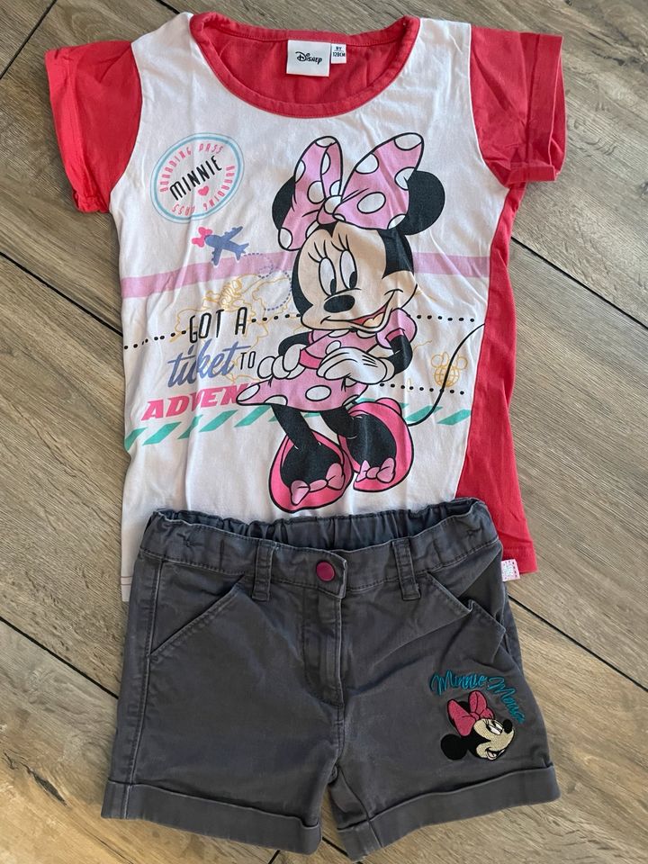 Disney Minnie Mouse 122/128 kurze Hose Tshirt in Bad Krozingen