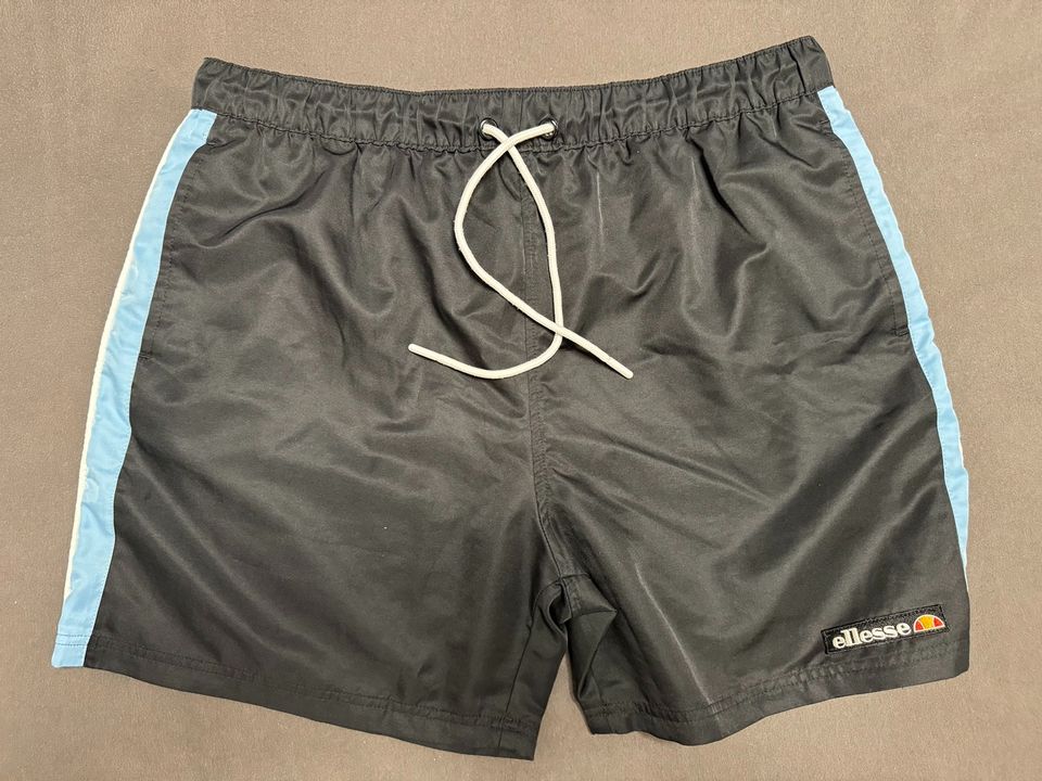 Elesse Badehose Gr. XL in Dortmund