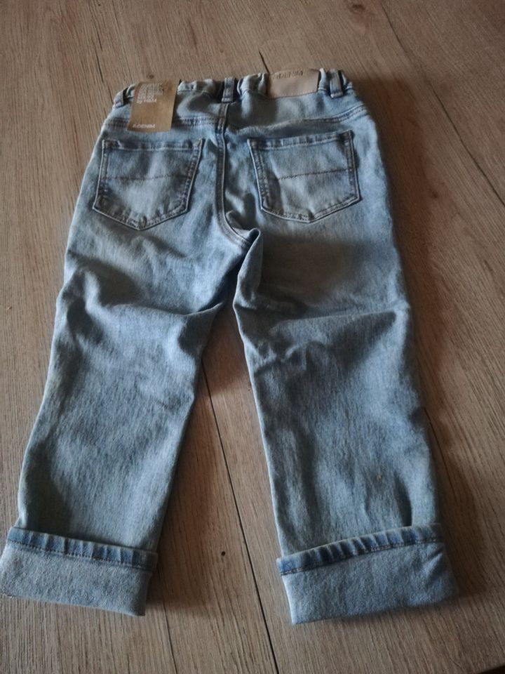 NEU 2 Jeans - Hosen gr.98 in Sandersdorf