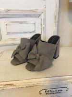 Sandalen Slipper Pantoletten taupe Asos neuwertig Nordrhein-Westfalen - Hagen Vorschau