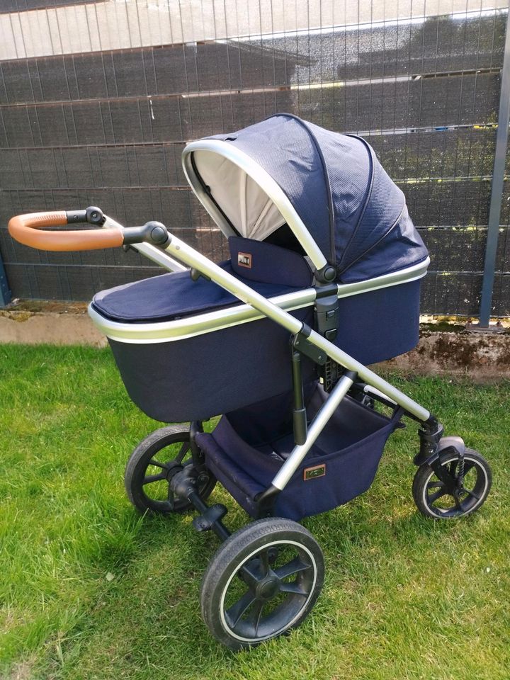 Kinderwagen Moon Nuova in Hessisch Oldendorf