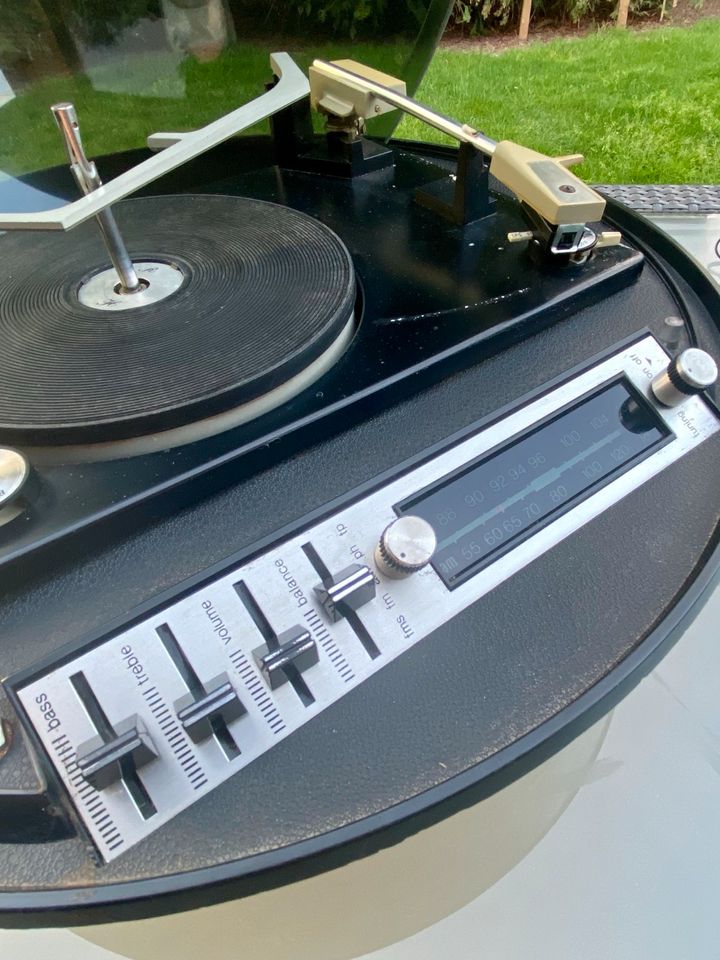 70er Jahre Vintage Radio / Plattenspieler ELECTROHOME Mariner 862 in Mönchengladbach