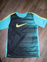 Nike Sport  T Shirt Funktionsshirt Dri FIT Gr 140 146 158 wie NEU Baden-Württemberg - Pfullendorf Vorschau