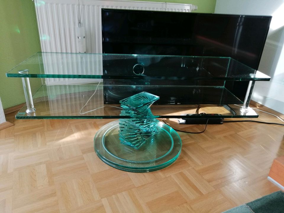 TV Tisch aus Kristallglass in Köln