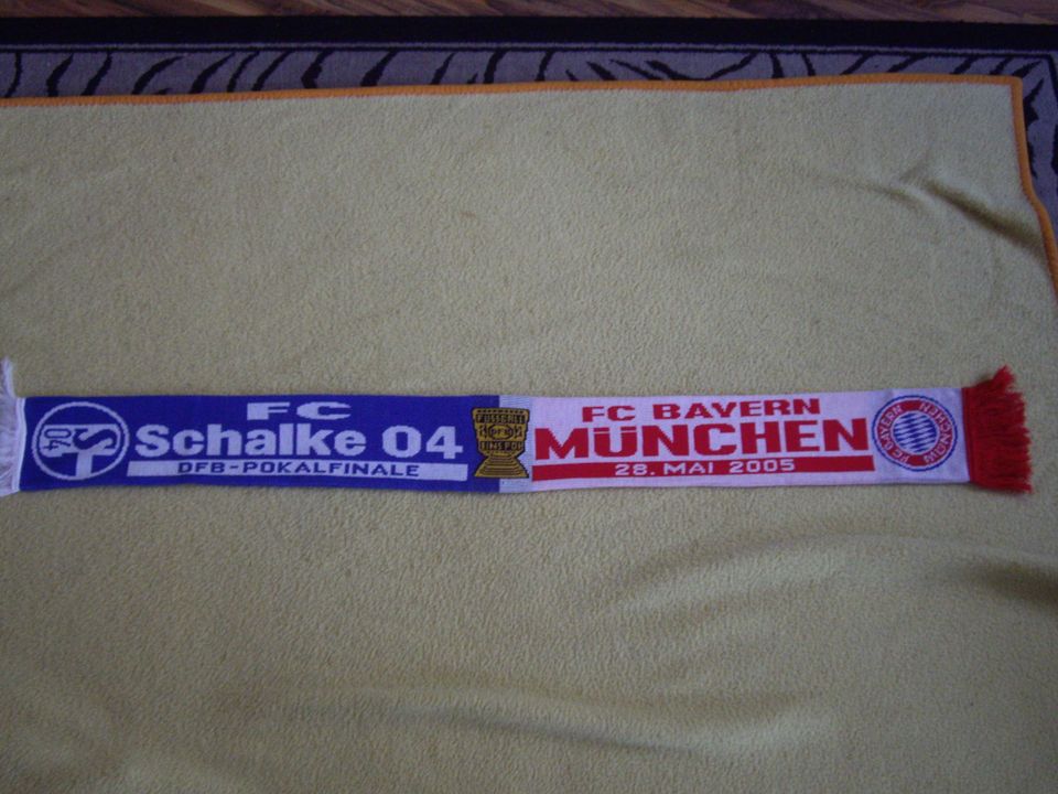 DFB Pokalfinale 2005 Schalke 04 - Bayern München Neu Schal in Köln