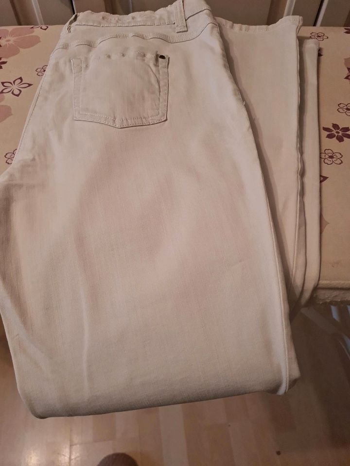 Gerrry  Weber Jeans beige Lang Gr .40 Romy in Wasserburg am Inn