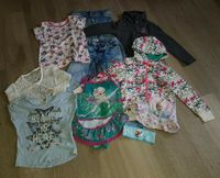 Kleidungspaket Mädchen Gr. 122 Jeans Jacken Shirts Thüringen - Gotha Vorschau