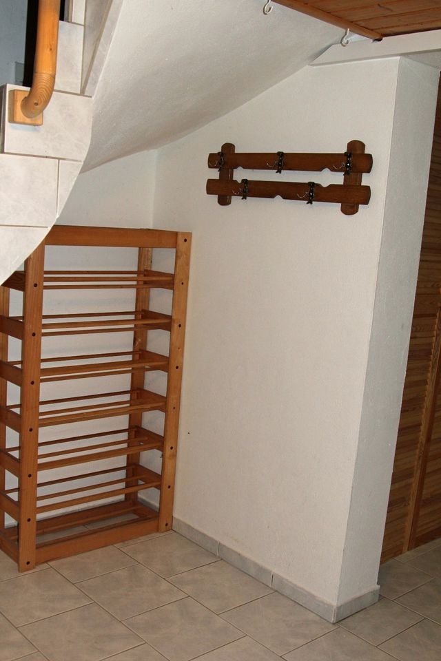 WG Zimmer Schlafbereich + Wohnbereich mit Dusche u. Waschtisch in Feldkirchen-Westerham