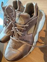 Nike Hurache Roségold Hessen - Wiesbaden Vorschau