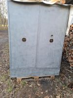 Großer Vintage Tresor Safe Waffenschrank Loft Schrank Brandenburg - Byhleguhre-Byhlen Vorschau