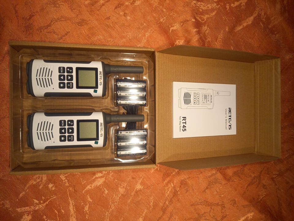 2 Walkie Talki Retevis RT45 NEU inkl. AA Batterien in Bamberg