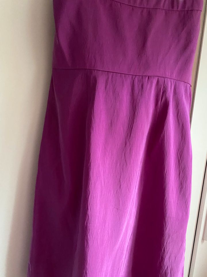 Party Kleid, kurz Gr. M, Farbe Fuchsia von Unique in Hamburg