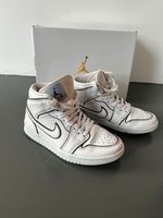 NIKE Air Jordan 1 Mid SE Iridescent Reflective * Selten * 37,5 Bayern - Feldafing Vorschau