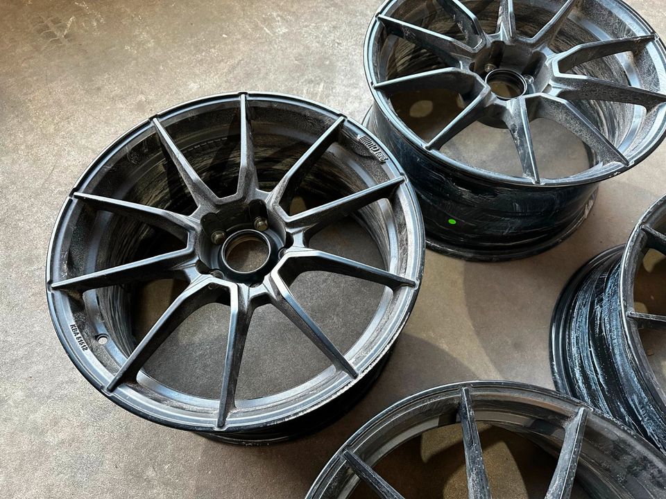 MOTEC Ultra leicht 8,5+ 9,5x19 Zoll 5x120 BMW Felgen F30 F32 E90 in Spenge