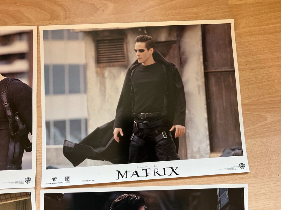 The Matrix Lobby Cards aus dem Jahr 1999 in Nachrodt-Wiblingwerde