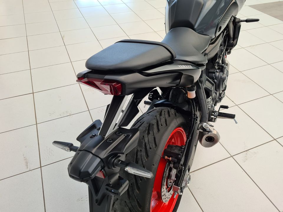 Yamaha MT-07 *700km* 35KW Drossel | A2 in Thurmansbang