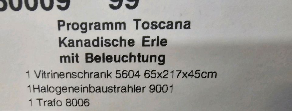 Vitrinenschrank Wöstmann Toscana kanadische Erle Beleuchtung in Kempen