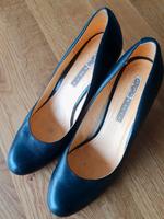 Buffalo LONDON Pumps Damenschuh Gr. 40 Leder schwarz Nordrhein-Westfalen - Lohmar Vorschau