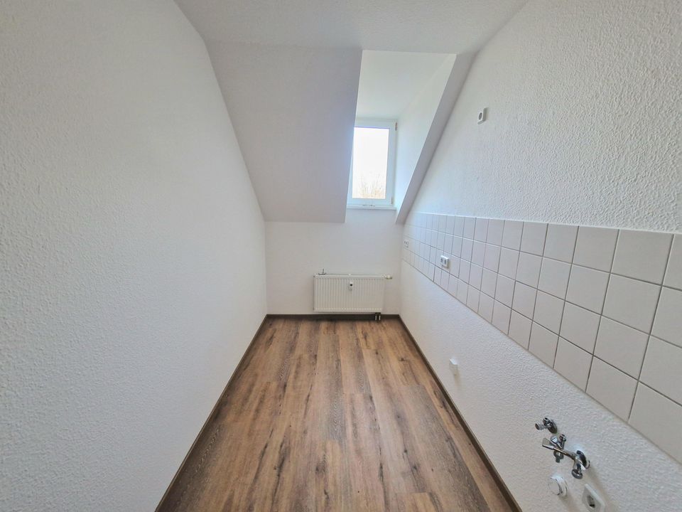 Gemütliche 2-Raum-Dachgeschosswohnung -nahe Sachsenallee- in Chemnitz