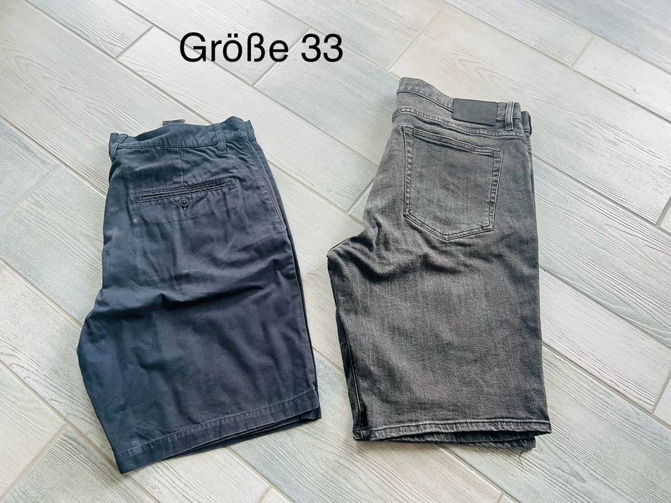 Jeansshorts, Herrenshorts, verschiedene Größen in Mupperg