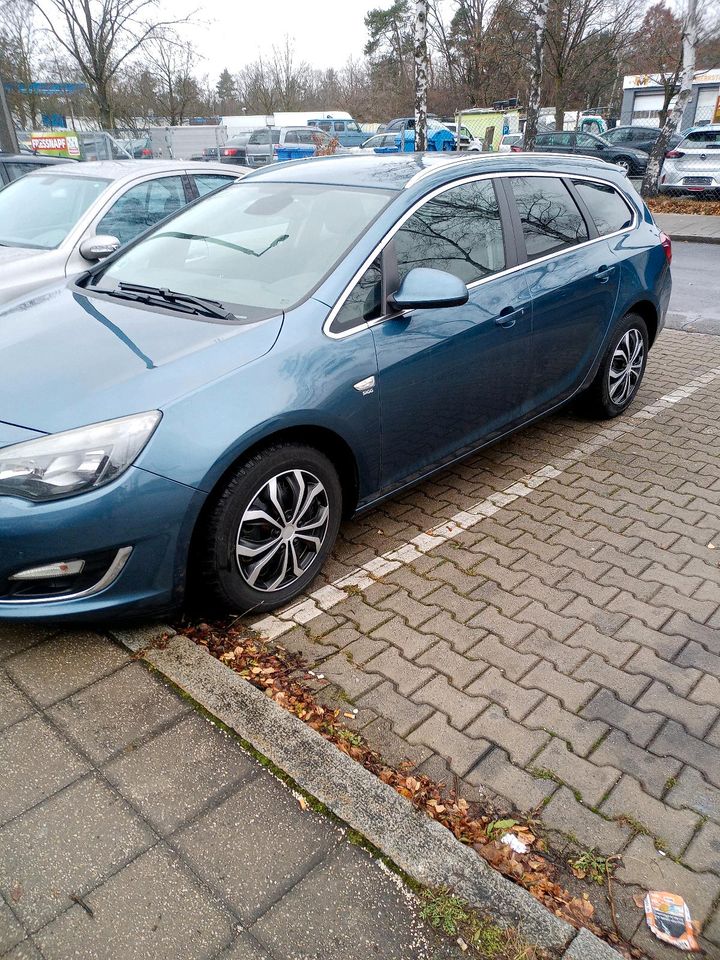 Opel Astra 1.7cdti in Nürnberg (Mittelfr)
