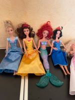 Barbie Wohnwagen Auto ganz viele Barbies Anna Elsa Prinzessin Hessen - Gründau Vorschau