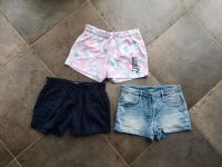 3 Shorts Gr. 158 Mädchen H&M Jeansshorts Sweatshorts Nordrhein-Westfalen - Drolshagen Vorschau