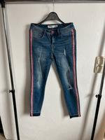 Jeans mit Details Bayern - Lichtenfels Vorschau
