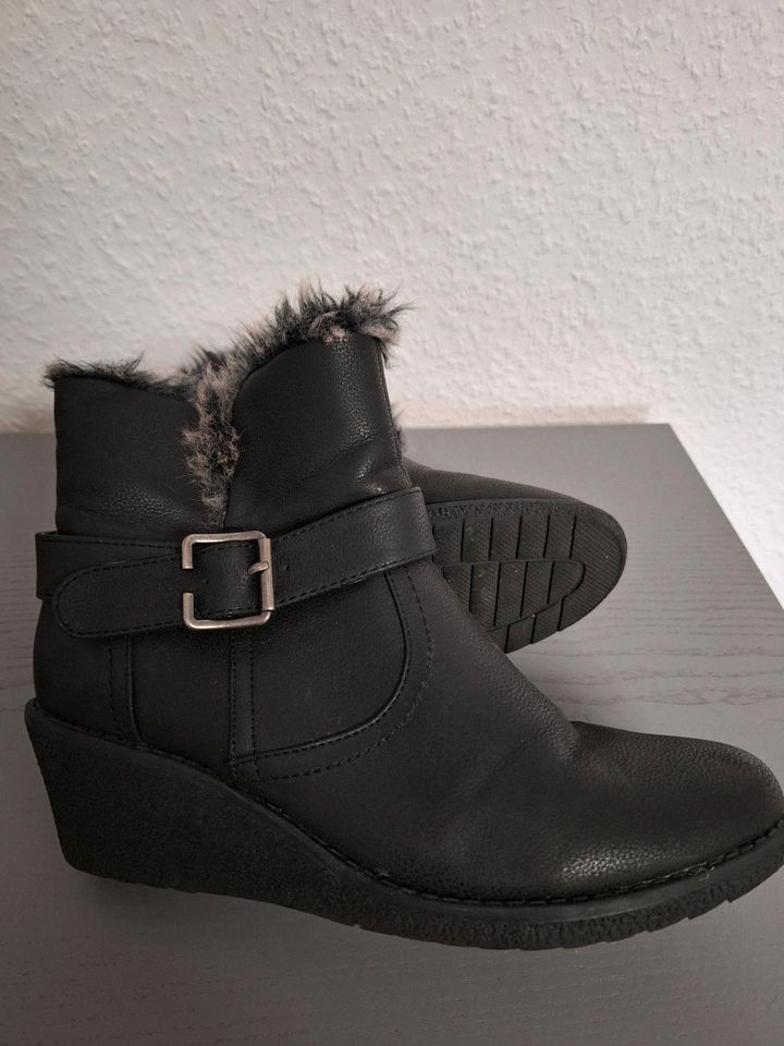 Stiefelette schwarz 39 Keilabsatz in Malsch