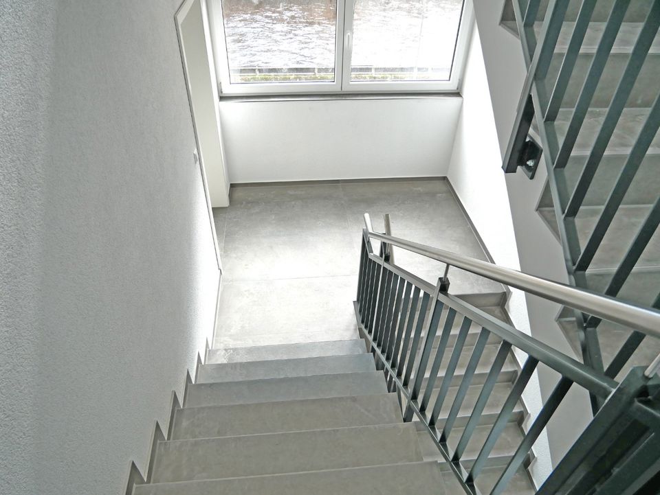 Attraktive Stadtwohnung mit Enzblick! 4-Zimmer, Balkon und Garage in Neuenbürg
