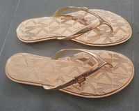 Michael Kors Sandalen metallic rosé Baden-Württemberg - Untergruppenbach Vorschau